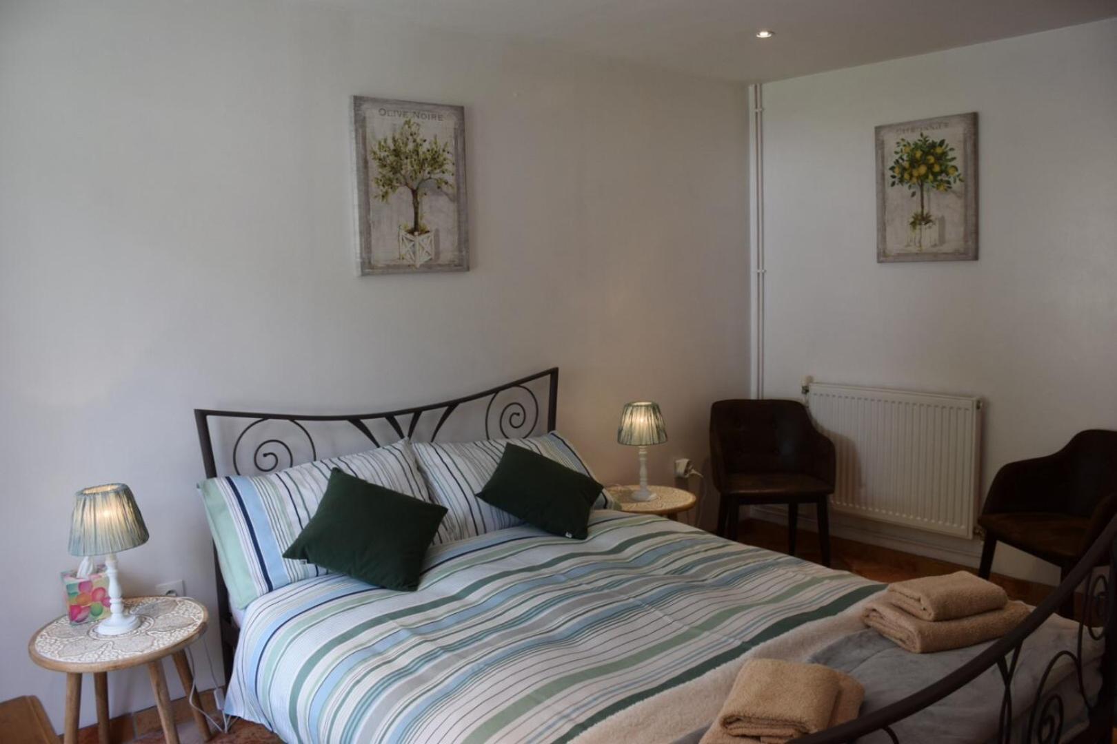 Libellule Bed & Breakfast Coussac-Bonneval Exterior photo